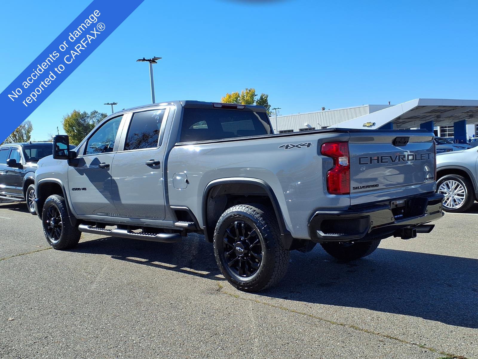 Used 2025 Chevrolet Silverado 2500 Custom w/ Custom Value Package AWD/4WD image 8