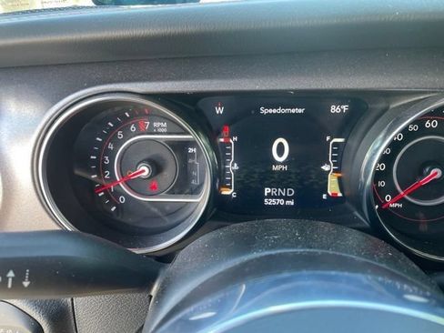 Used 2021 Jeep Gladiator Mojave AWD/4WD image 14