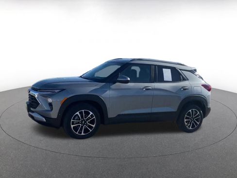 Used 2025 Chevrolet TrailBlazer LT image 8