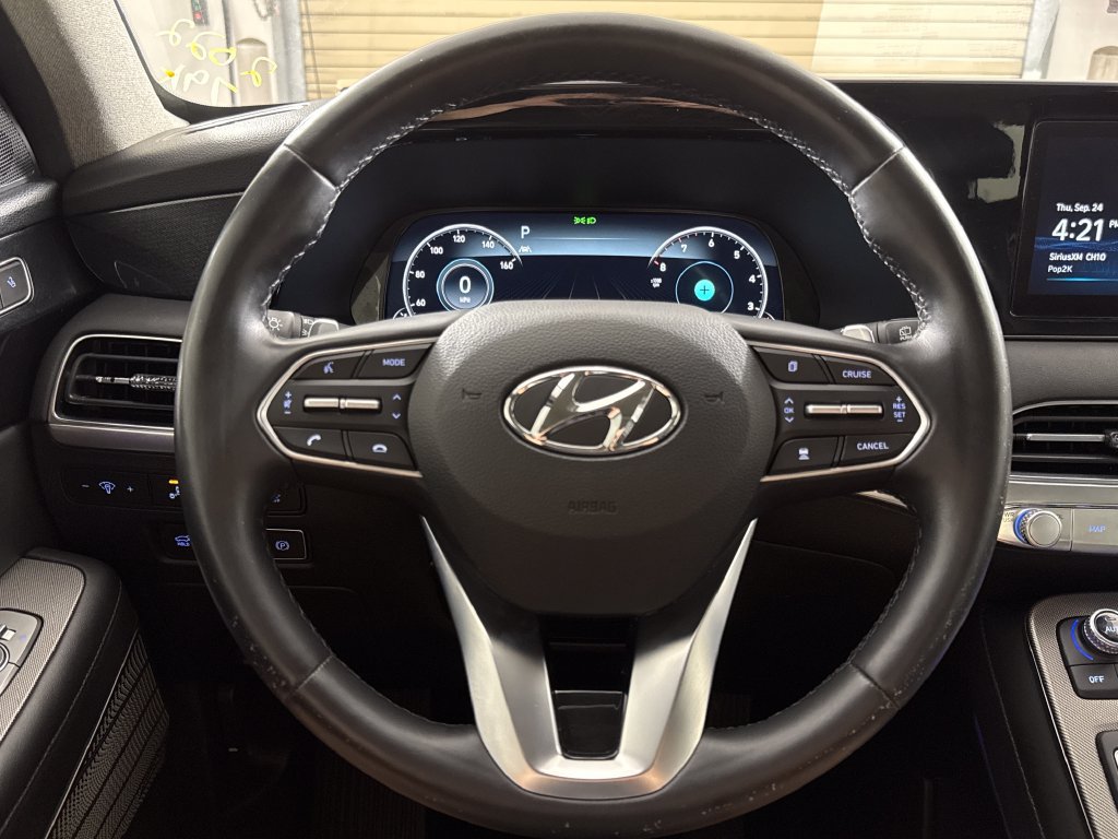 Used 2022 Hyundai Palisade Limited FWD image 17
