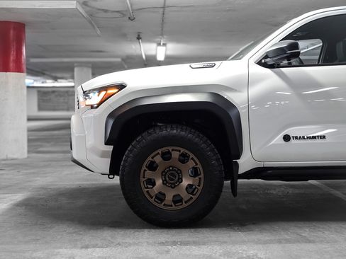 Used 2025 Toyota 4Runner Trailhunter AWD/4WD image 16