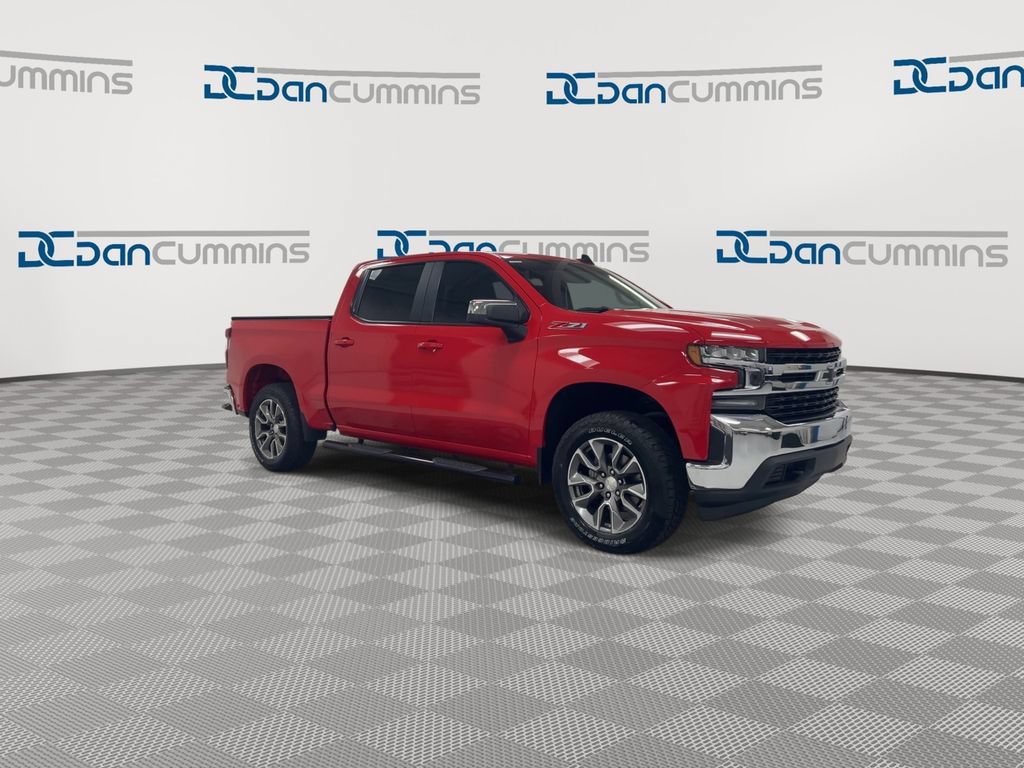 Used 2022 Chevrolet Silverado 1500 LT w/ Z71 Off-Road Package AWD/4WD image 2