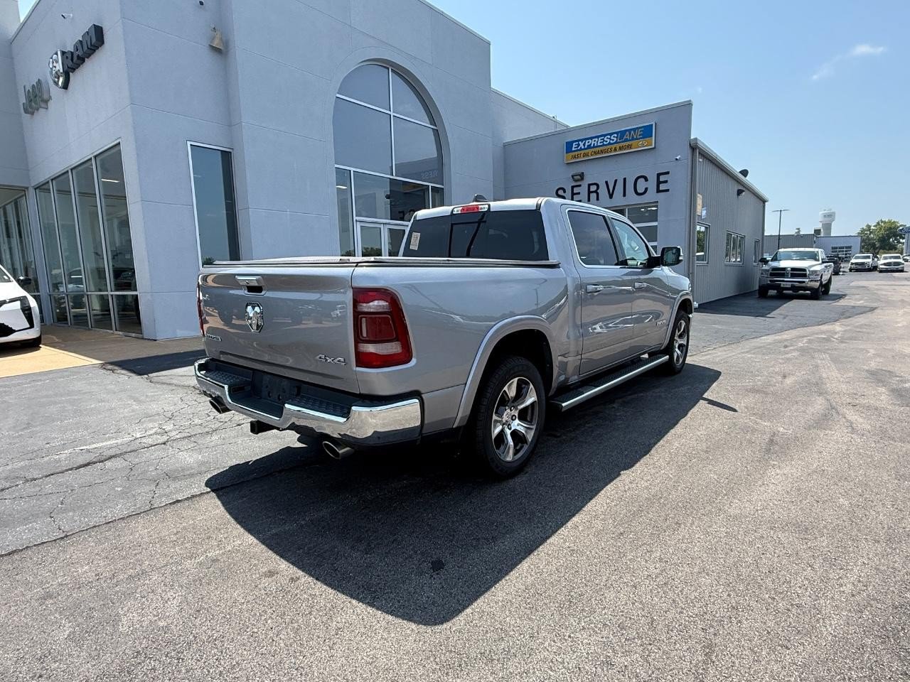 Used 2020 RAM 1500 Laramie AWD/4WD image 2