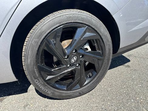 Certified 2026 Hyundai Elantra Sport FWD image 32