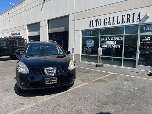 Used 2010 Nissan Rogue SL w/ Premium Pkg image 3