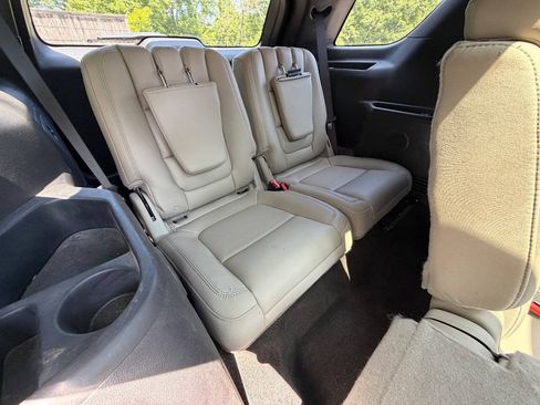 Used 2012 Ford Explorer XLT AWD/4WD image 12