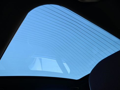 Used 2025 BMW 740i image 19