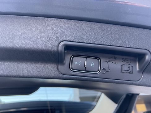 New 2025 Ford Explorer Active w/ Active Comfort Package image 10