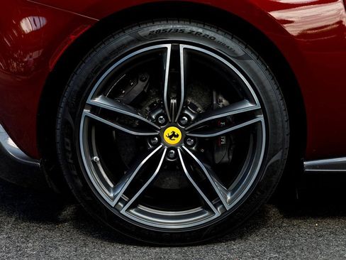 Used 2025 Ferrari Roma Spider image 13