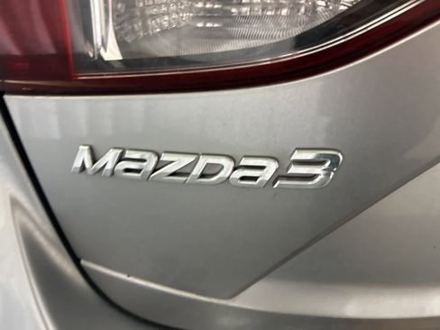 Used 2015 MAZDA MAZDA3 i Touring image 12
