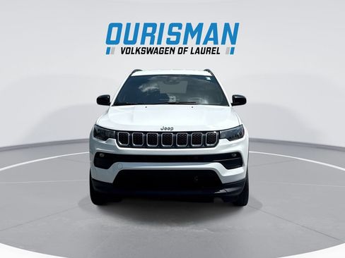 Used 2023 Jeep Compass Latitude AWD/4WD image 3