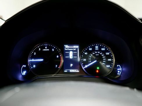 Used 2018 Lexus IS 300 w/ Comfort Package image 16