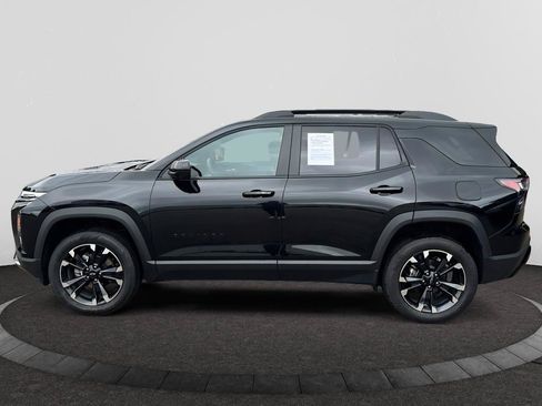 Used 2026 Chevrolet Equinox RS w/ Safety and Technology Package FWD image 2
