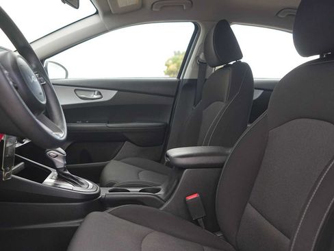 Used 2023 Kia Forte LXS FWD image 11