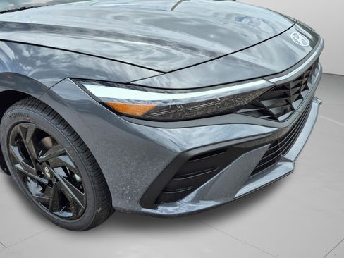 New 2026 Hyundai Elantra Sport FWD image 33