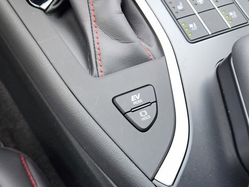 Used 2023 Lexus UX 250h F Sport FWD image 14