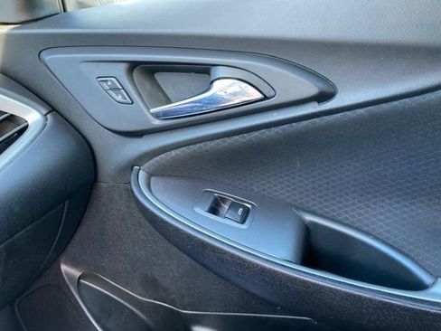 Used 2023 Chevrolet Malibu LS image 33