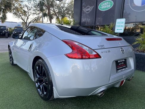 Used 2015 Nissan 370Z Coupe image 4