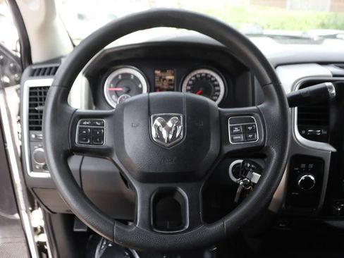 Used 2018 RAM 2500 SLT AWD/4WD image 20