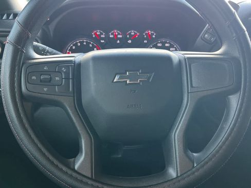 Used 2025 Chevrolet Silverado 1500 Custom Trail Boss w/ Dark Appearance Package AWD/4WD image 24