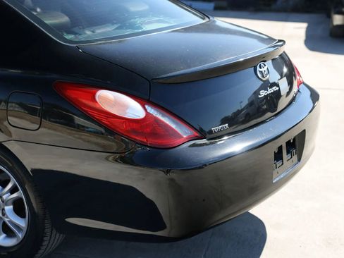 Used 2005 Toyota Solara SLE image 30