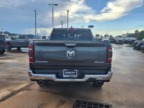 Used 2019 RAM 1500 Laramie AWD/4WD image 6