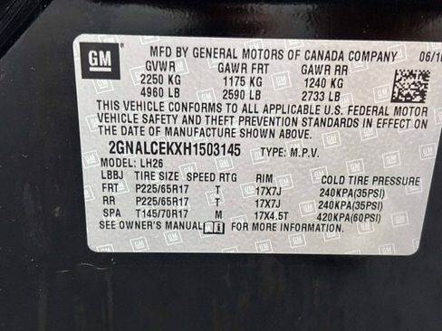 Used 2017 Chevrolet Equinox LT w/ Convenience Package FWD image 34