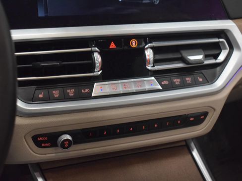 Used 2020 BMW 330i Sedan w/ M Sport Package image 40