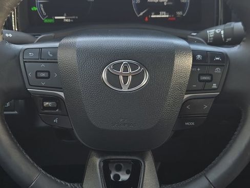 Used 2025 Toyota Camry XSE image 26