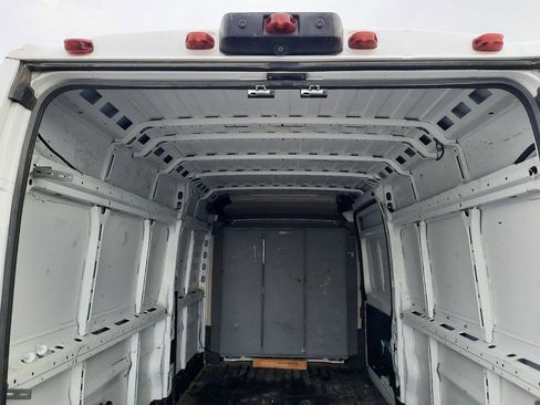 Used 2020 RAM ProMaster 2500 w/ Interior Convenience Group FWD image 10