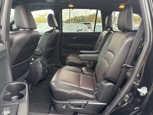 Used 2022 Honda Pilot Black Edition image 26