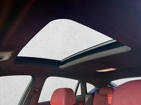 Used 2018 BMW X6 sDrive35i w/ Premium Package image 16