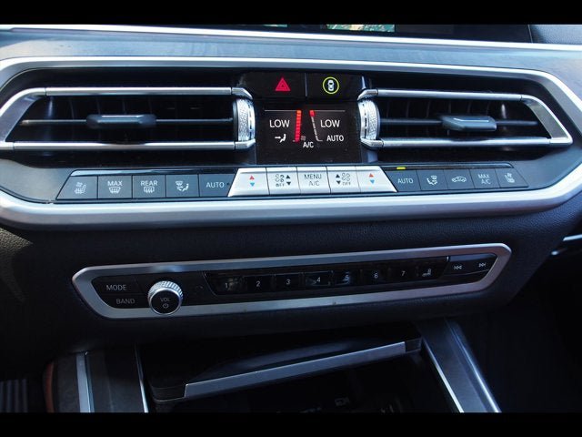 Used 2022 BMW X7 xDrive40i w/ Executive Package AWD/4WD image 26