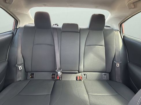 Used 2022 Toyota Corolla LE FWD image 25
