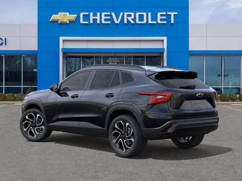 New 2026 Chevrolet Trax RS w/ Driver Confidence Package FWD image 3