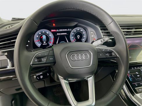 Used 2023 Audi Q7 2.0T Premium w/ Convenience Package image 12
