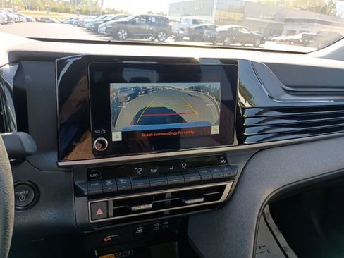 Used 2025 Toyota Camry LE image 23