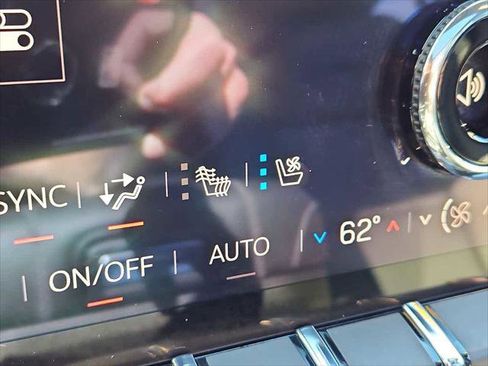 Used 2025 GMC Yukon XL Denali w/ Denali Reserve Package AWD/4WD image 30