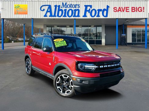 Used 2024 Ford Bronco Sport Outer Banks image 1