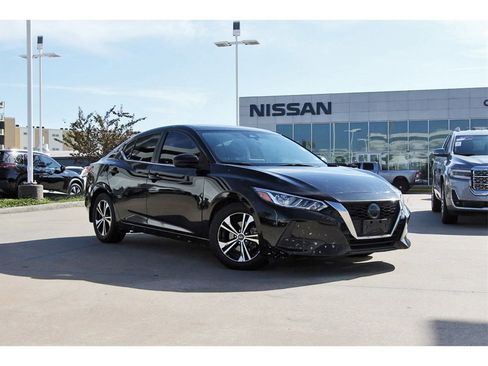 Used 2020 Nissan Sentra SV image 1