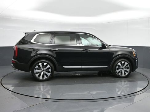 Used 2022 Kia Telluride S image 8