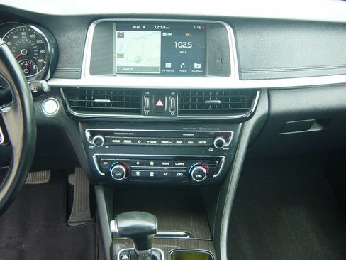 Used 2019 Kia Optima EX w/ EX Premium Package FWD image 8