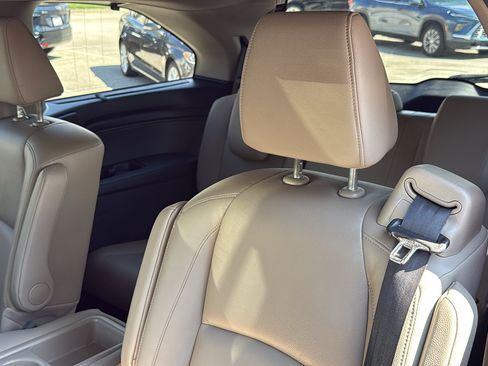Used 2018 Honda Odyssey Touring image 30