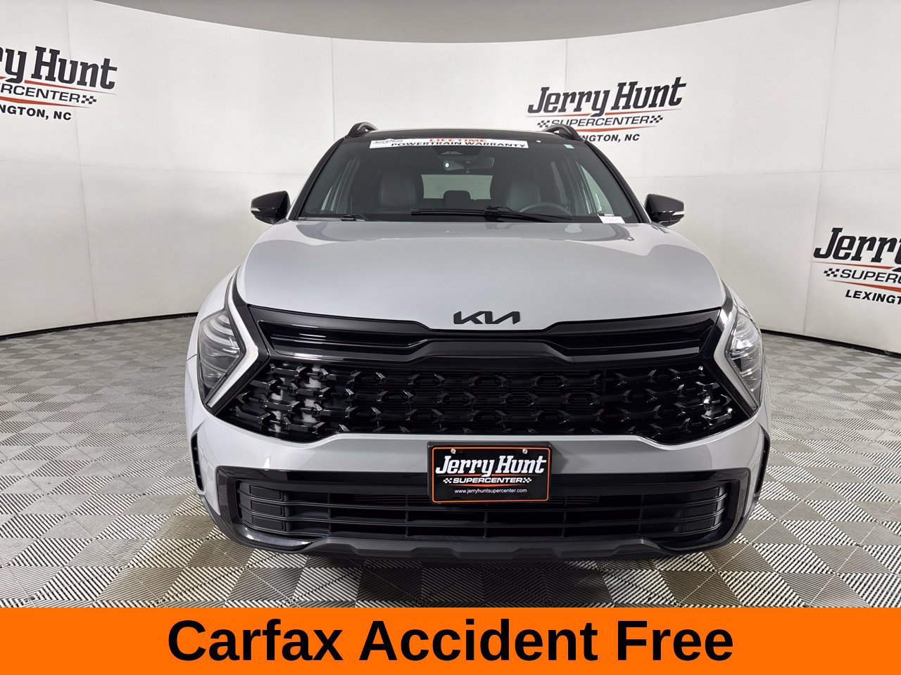 Used 2025 Kia Sportage X-Line w/ Premium Package AWD/4WD image 3