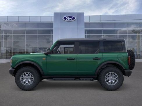 New 2025 Ford Bronco Badlands AWD/4WD image 3