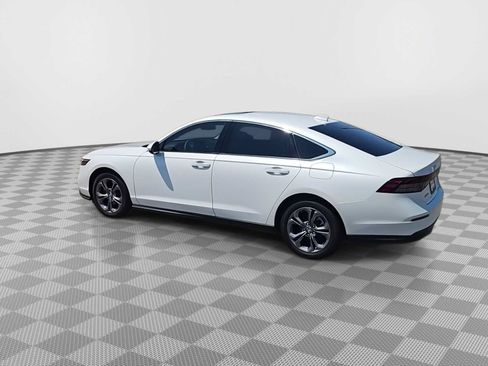 Used 2023 Honda Accord EX image 6