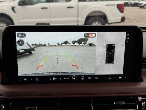 Used 2025 Lincoln Aviator Reserve w/ Jet Appearance Package image 18