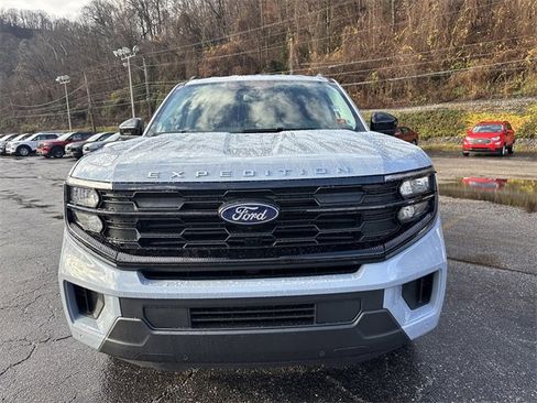 New 2025 Ford Expedition Max Active image 11