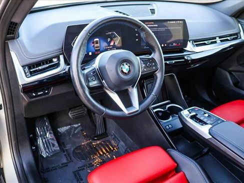 Used 2025 BMW X1 xDrive28i image 10