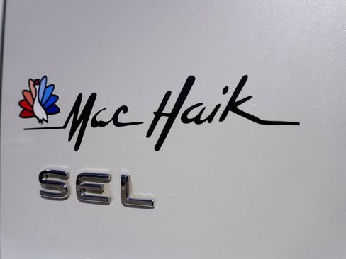 Used 2023 Volkswagen Atlas Cross Sport SEL image 33